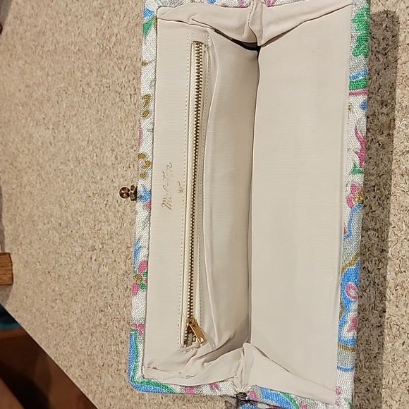 VINTAGE MEL-TON TAPESTRY CLUTCH BEAUTIFUL - Picture 3 of 7